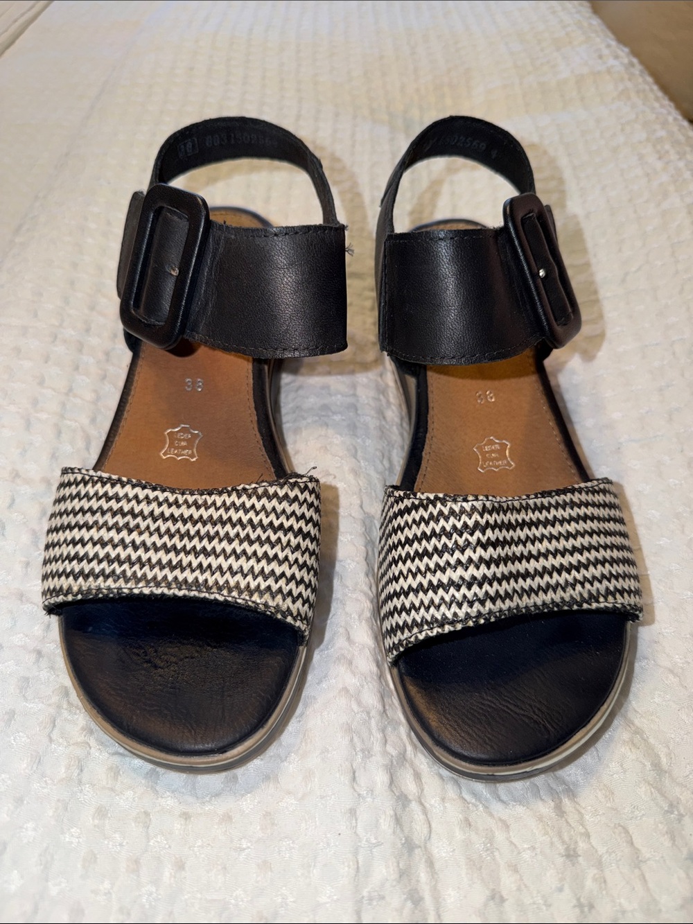 Remonte Women's Black and White Strappy Summer Sandals Like New size 38